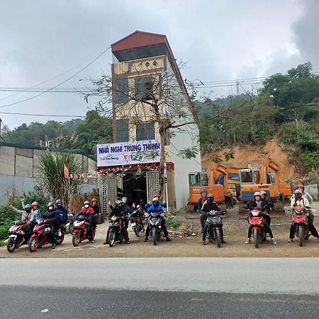 Yolo Ha Giang Adventures, Motorbike And Loop Tours Exterior foto