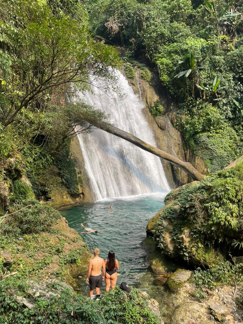 Yolo Ha Giang Adventures, Motorbike And Loop Tours Exterior foto